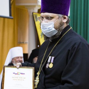 Священнослужители и сотрудники Братской епархии награждены грамотой мэра г. Братска