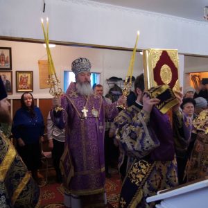 Епископ Максимилиан возглавил Литургию в Неделю 5-ю Великого поста