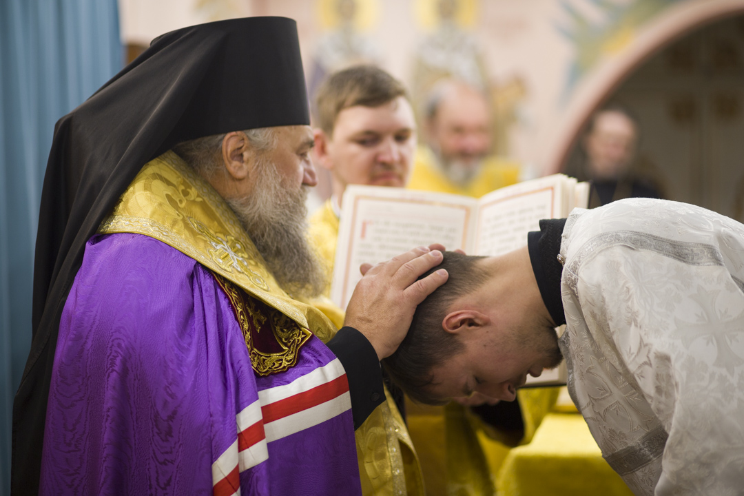 Епископ Константин совершил хиротесию во чтеца