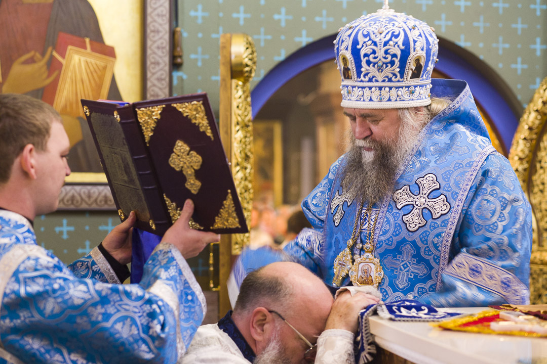 Во Всехсвятском соборе г. Усть-Илимска состоялось праздничное архиерейское богослужение