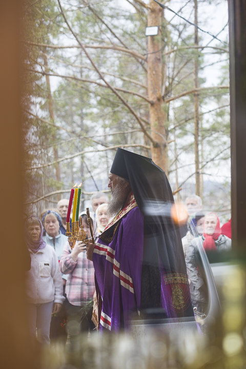 Епископ Константин освятил часовню в честь Николая Чудотворца в городе Усть-Илимск